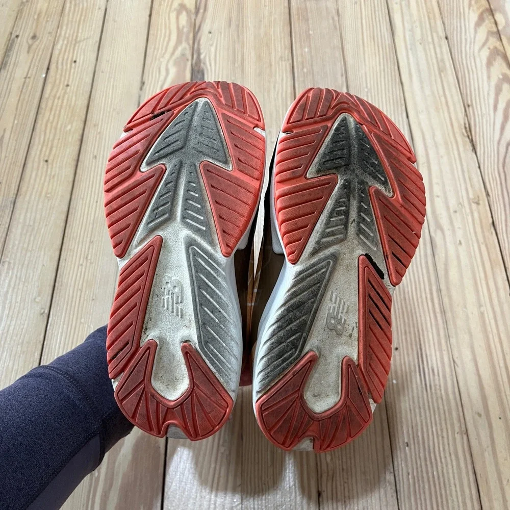 New Balance Rave Run v2 Sneaker Kids 12.5 XW Black Peach Orange YTRAVF2